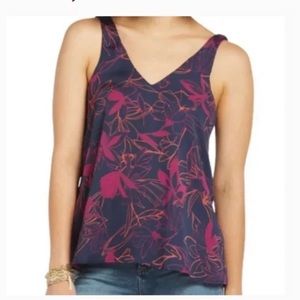 Evereve Allison Joy double V tank top blouse